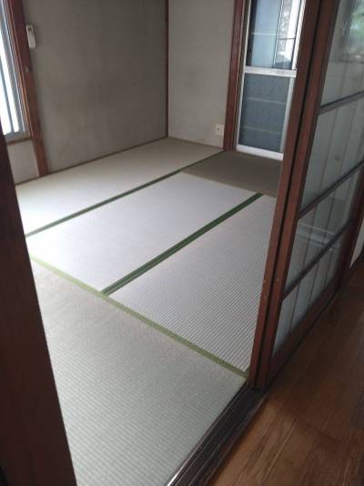 明るく清潔感のある室内