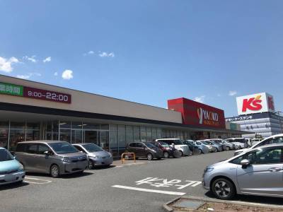 徒歩10分でヤオコー青梅店♪コンビニ等のお店も近くに複数！
