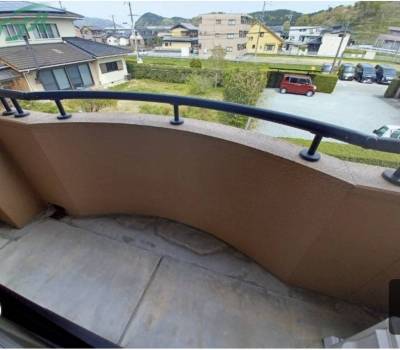 ベランダからの眺望良好、風も通ります