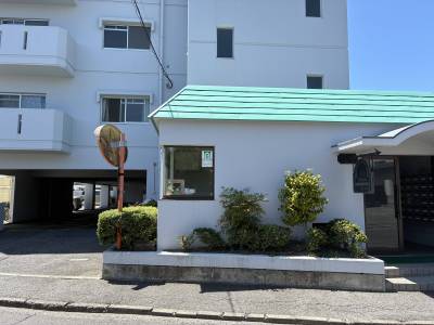 2024年に建物外壁塗装を行なっているため外観も良好です