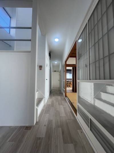 各部屋へ長～い廊下‼