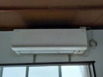 エアコン。8畳用エアコンで夏も冬も快適♪