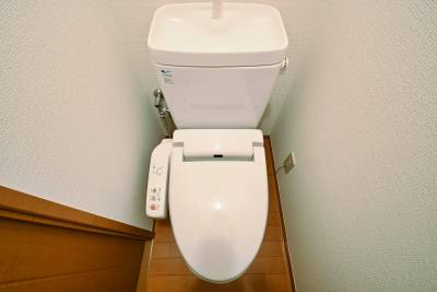 もちろんウォシュレット便座です♪