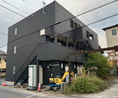 外観。外構工事は今からです。