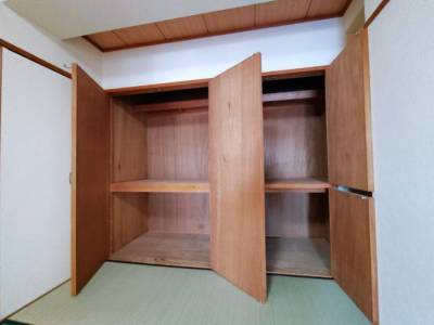 和室の大容量押入。荷物もすっきり