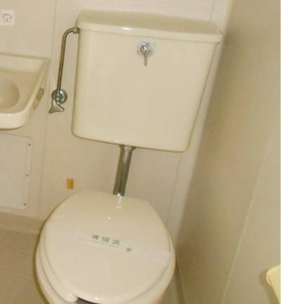 ユニットバス内のトイレ