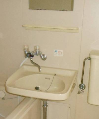 ユニットバス内の洗面所