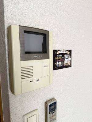 TVモニター付インターホンで来客確認ができて安心です(^^)