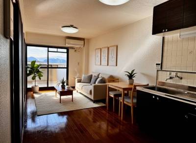 リビングダイニング家具配置例。家具は含みません。