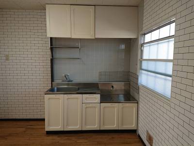 収納多めのキッチン！物が多めのご家族でも安心です。