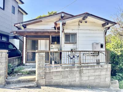 駐車場はありませんが家の前に車で行けます。