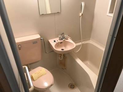 ちょっと狭いですが、とてもきれいです！