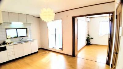 広々したダイニング　リビングダイニングわけられます