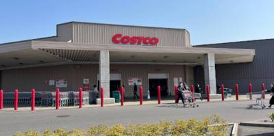 コストコホールセール ひたちなか倉庫店(車で14分）