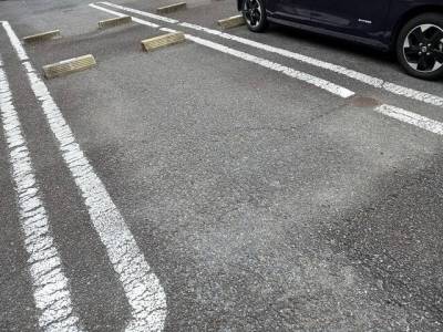 敷地内駐車場。2台駐車可能です☆