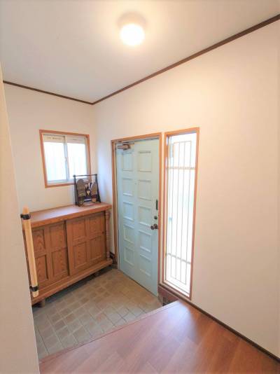 玄関にはステキなシューズボックスもあります！