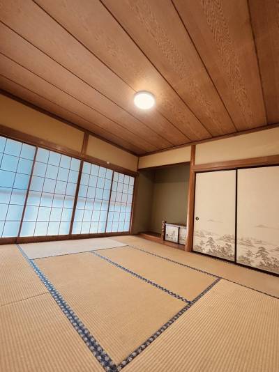 広々8帖和室・床の間付き