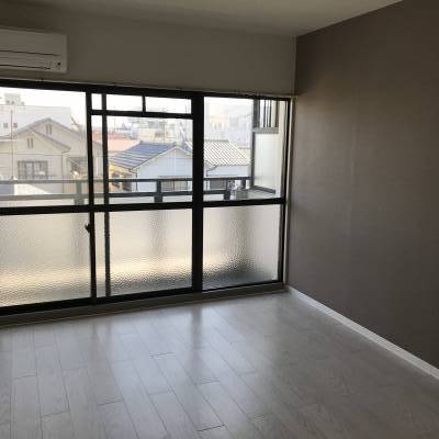 部屋部分が８畳です。