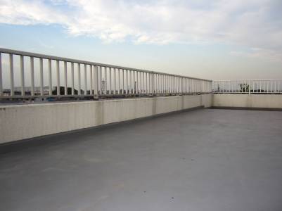 とても広いルーフバルコニー♬