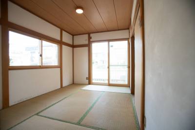 壁は漆喰、湿度調節に優