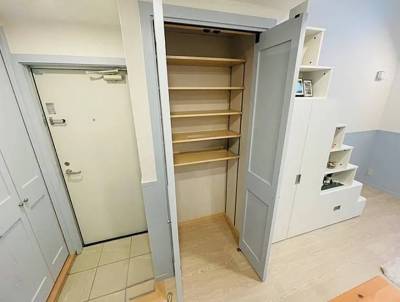 ◆玄関の靴用クローゼット、室内にもクローゼット！