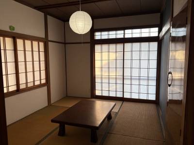 全面漆喰施工で和モダンな和室