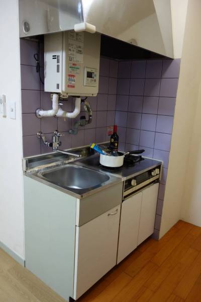 給湯器は外部強制排気で室内空気は汚れません。
