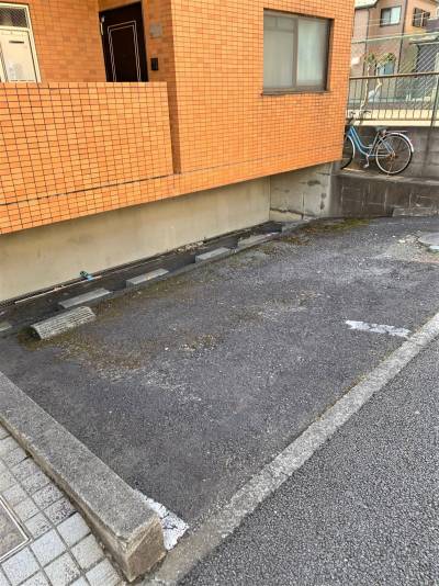 駐輪場。月額無料