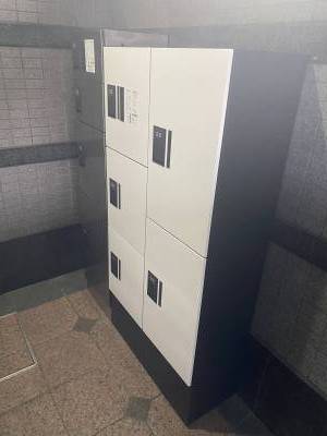 宅配ボックスが9個ありご不在の際でも安心です。