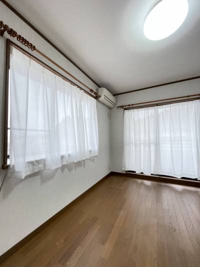 洋室２つは使い勝手よし！