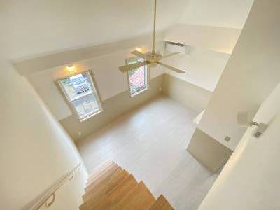 ロフトから見たリビング