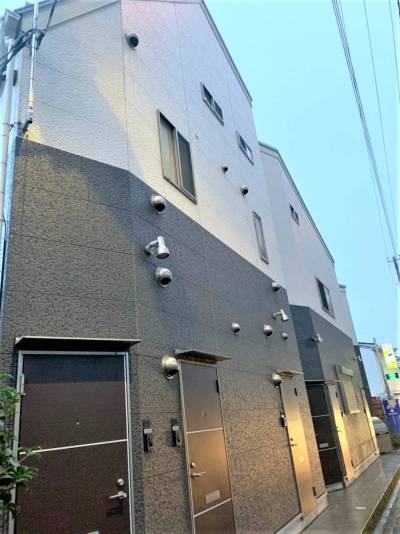 駐輪場あり。レンタル自転車あり。隣はコインパーキング！