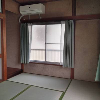 ２階和室にエアコンが付いています。