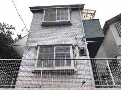 現在リフォーム中の物件です。4月末に完成予定