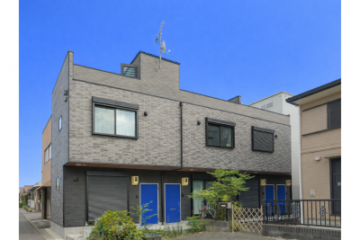 上下と生活を分けられるメゾネット|ルーフバルコニー付き