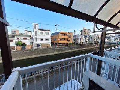 目の前が開けてます