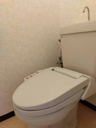 ウォシュレットつきです♪