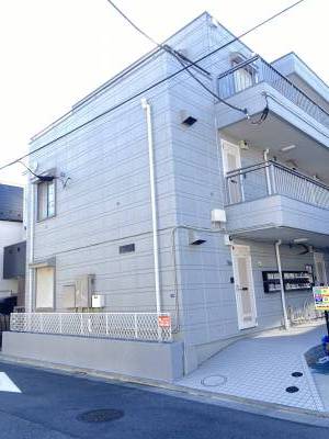 塗装済みで綺麗な外観