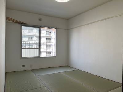 北側和室　部屋はすべて収納付き！