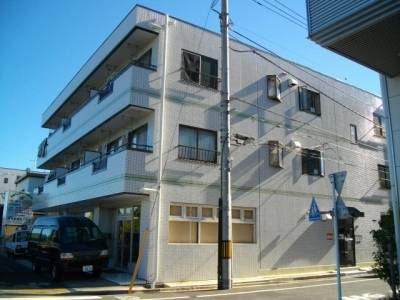 北東からの外観