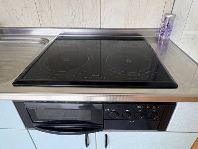 安全で掃除のしやすいＩＨ完備