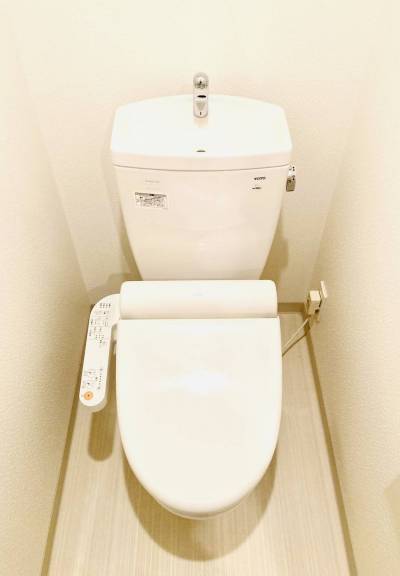 バス・トイレ別、温水洗浄便座