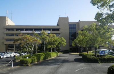 市役所まで徒歩圏内です。