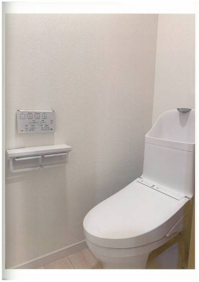 温水洗浄ウォシュレット完備！