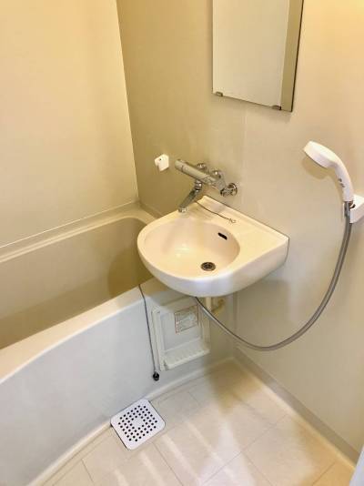 浴室。ハンドル水栓を交換（2022年）