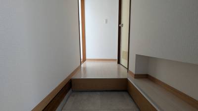 使い勝手の良い広々とした玄関。