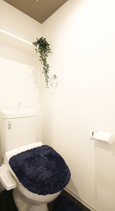 トイレ（シャワー機能付き）