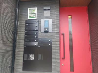 宅配ボックス・オートロック完備