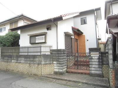 広々した戸建で新生活始めてみませんか！