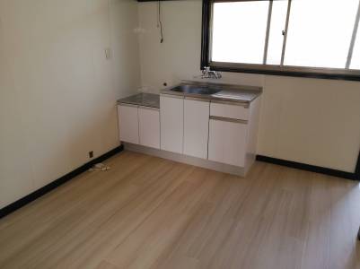 キッチン・ダイニング
シンクは交換済